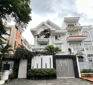 bán biệt thự ngay rivera villas an phú chung cư vistar q2 - dt 9x26m xd 3 tầng - giá 33 tỷ