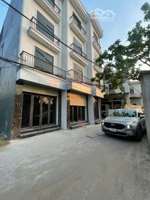 chưa đến 3 tỉ có nhà 4 tầng, cách mặt đường huyện 30m. khẳng định căn này đẹp nhất trong tầm tiền