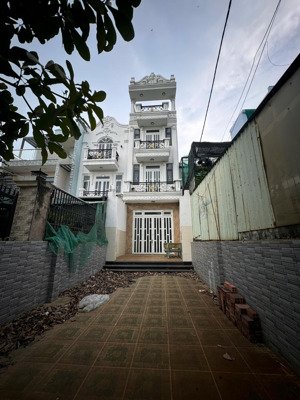 bán nhà mặt tiền sông vàm thuật phường an phú đông quận 12: diện tích 4x30: 1 trệt 2 lầu 1 tum