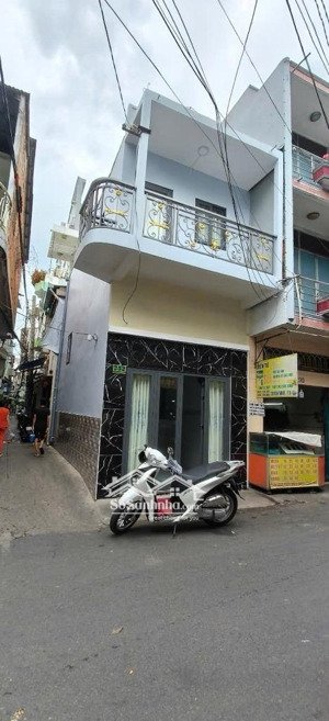 mặt tiền lô góc q4 - 3 lầu - 24m2 - ko qh- giá 5 tỷ nhỉnh