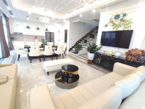 chính chủ cần bán biệt thự flc hạ long 7 phòng ngủ + karaoke full nội thất view vịnh