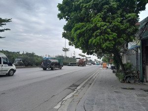 mặt phố ngô gia tự, việt hưng, 100m*7t, 29,9 tỉ. gara, thang máy.