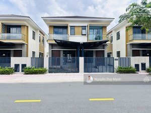 bán gấp căn biệt thự song lập suncasa central 168m2/2tầng giá full 5tỷ vị trí đẹp kinh doanh