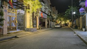 bán duy nhất 1 căn đẹp giá tốt mặt tiền 12m hướng mát đông nam gần triển lãm quốc gia và vin cổ loa