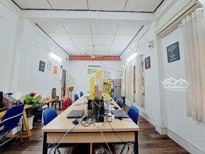cho thuê văn phòng trần não giá rẻ chỉ 6 triệu/tháng