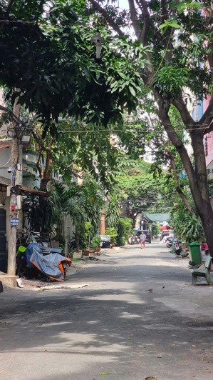 bán nhà c4 tân bình - hxh 8m - tiện xây mới - 4x24m - kế chợ, trường, an ninh, vài bước tới sân bay