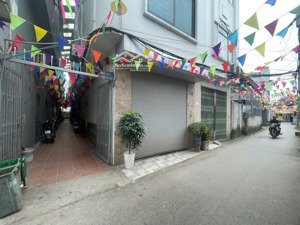bán gấp nhà 4 tầng 40m2 full nội thất tại yên nghĩa vừa ở vừa cho sv thuê, thu nhập ổn định