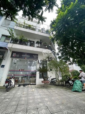 hiếm - mặt phố - lô góc - view vườn hoa 64/80m2 mt 20m kd đỉnh, 18 tỷ thương lượng sâu 