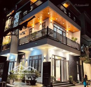 bán nhà đường ngô quang huy,thảo điền,quận 2. giá:5,89tỷ/90m2(6x15m). gần vincom thảo điền. sổ đẹp