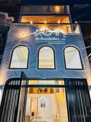 bán nhà nguyễn văn tráng, p. bến thành q1. dt 62,5m2 giá 4tỷ2 gần công viên 23tháng9. cho thuê 25tr