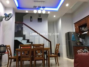 kế bên công ty lê thị riêng đường cmt8 nhà đẹp di chuyển chợ bến thành 10 phút đại hạ giá 6 tỷ 6