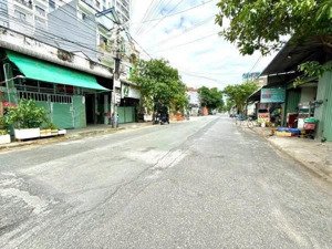 chủ ngộp cần bán gấp dãy trọ ngay kdc minh tuấn thu nhập 10tr/th, diện tích 110m2 chỉ 2ty7, shr