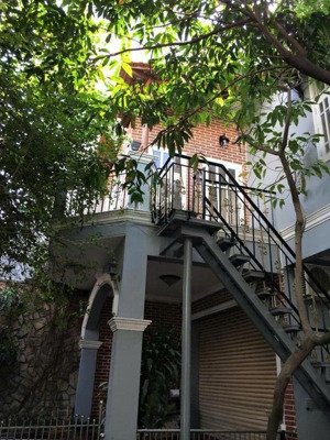 bán nhà 3 mặt tiền cống quỳnh, p nguyễn cư trinh, quận 1, dt: 13 x 25m. 3 tầng, hđt 60 triệu. 62 tỷ