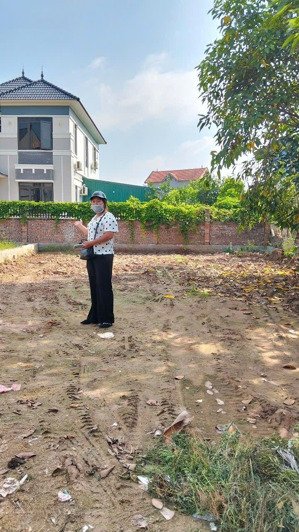 anh trai gửi bán. gia lâm -mặt ngõ to như phố- ngõ thông - ôtô tránh vào tận đất-