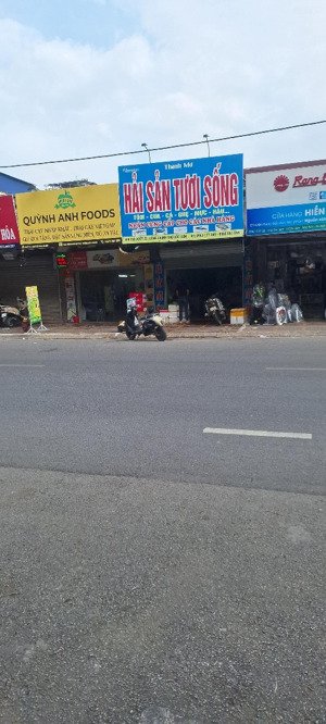 kiốt chợ sóc sơn mặt đường núi đôi