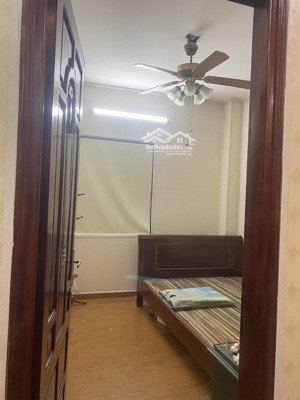 chính chủ cho thuê chung cư tại cầu giấy. vô vàn tiện ích xung quanh gần trường, chợ,