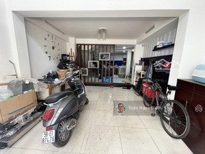 chủ gấp bán hạ 500 triệu chỉ 10.5 tỷ 5 tầng hxh hoàng hoa thám thông nguyễn văn đậu p5. bt