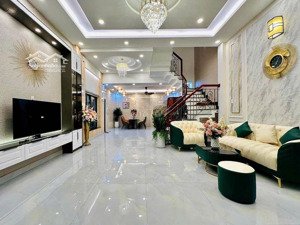 hot! phố vip láng hạ, ngõ ba gác, lô góc, sân riêng, ban công 38m2*5t