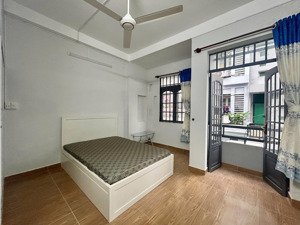 cho thuê căn hộ 2pn 50m2 bancol | gần bờ kè hoàng sa q3 - nhận 4n - 4 xe free - cam kết như hình