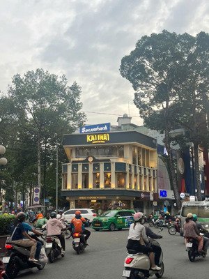 siêu hot!bán nhà góc 2mt an dương vương p4 quận 5,dt:8x14 -3 tầng-hdt:220tr giá 50 tỷ