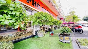 mặt phố võ chí công - lô góc 3 mặt thoáng - mặt tiền 14m - vỉa hè rộng - kinh doanh đỉnh.