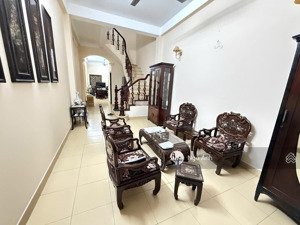 bán nhà ngọc khánh - kim mã, nhà dân xây chắc chắn, 4 tầng, diện tích lớn, hai thoáng, gần ôtô