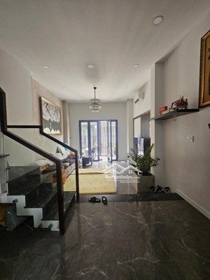 nhà bán phạm phú thứ, bàu cát, tân bình - hẻm 8m - 2 lầu - nhà đẹp 4.1x13m - giá 8.7 tỷ