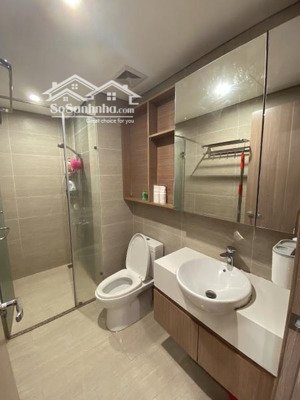 bán chung cư hoàn thiện toàn bộ nội thất còn mới