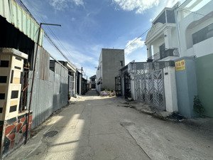 đất ngay giáp chợ phú mỹ - diện tích 100m ( 60m thổ cư ) đường bê tông 3.5m ô tô vivu