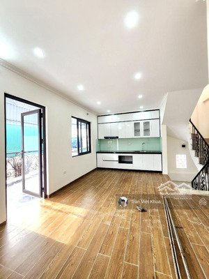 đập hộp 5 tầng gần hồ - nhà đẹp tôn đức thắng chỉ hơn 7 tỷ - sân riêng, vài bước ra phố