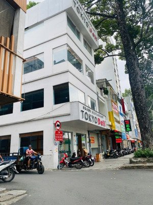 giảm 5 tỷ còn 43 tỷ bán gấp góc 2 mt đường 3/2 sát vạn hạnh mall. (6x25)-144m2, 5 tầng. hđt 180tr.
