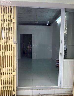 Nhà giá mềm gần vincom hùng vương