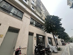 liền kề xây thô, mặt phố mới, mặt tiền to, sổ vuông, 2 mặt tiền choáng ngợp, kinh doanh, văn phòng