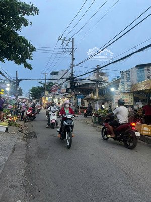 cho thuê nhà nguyên căn - đường chiến lược, bình trị đông a, bình tân - giá 13tr