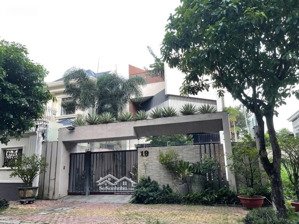 biệt thự hiệp thành 3 , đối diện công viên 10,85x30m.7pn full nội thất giảm 3 tỷ bán nhanh