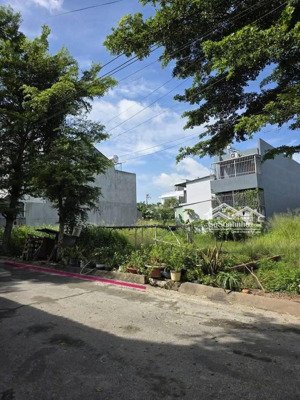 ra đi lô đất ngợp tại định hoà thủ dầu dt 150m2 giá 1 tỉ 150 kinh doanh xây sẵn shr
