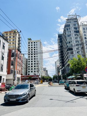 hàng hiếm đất xây cao tầng đường lâm hoành 550m2 ngay trung tân tài chính
