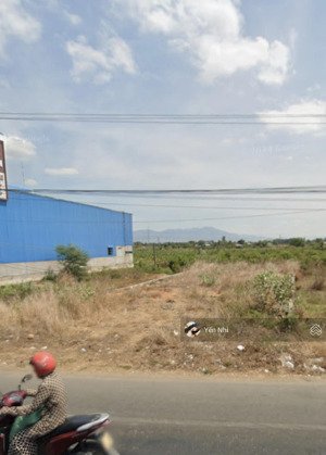 cần bán đất mt lạc long quân, tiến thành, phan thiết, bình thuận. 120m2, shr