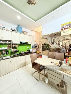 huỳnh văn bánh- 59m2 - 4 tầng btct -5pn cách mặt tiền 100m - phú nhuận- chỉ nhỉnh 8 tỉ