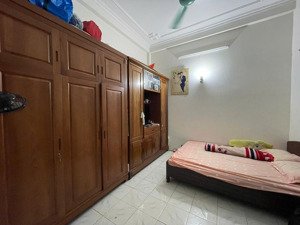 lê thanh nghị, h.bà trưng, hn 81m2x3 tâng mt4.8m, ngõ 3 gác (12 p) ngõ 3;gác, ra phố 30m giá 15 tỷ