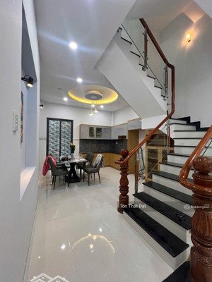 bán nhà mới xây 4 tầng - xe hơi vào nhà - giá 6,3 tỷ - long trường - quận 9 - thủ đức