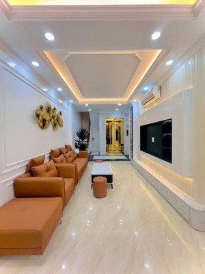 nhà đẹp ô tô chạy vòng quanh yên lạc, hai bà trưng 41m, 5 tầng, giá 14.6 tỷ.