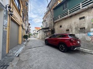 đất đẹp hiếm giá đầu tư đường ô tô tránh ngõ phố giang biên dt 74m2 . giá 168 triệu / m2