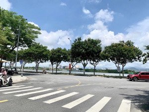 bán lô đất mặt tiền đường lê văn hưu, sát sông chương dương, 106m2 giá 13,x tỷ