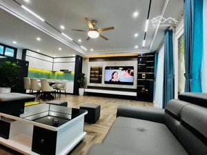 bán nhà đông mỹ - thanh trì..55m- 4 tầng- oto đỗ cửa- kinh doanh đỉnh.