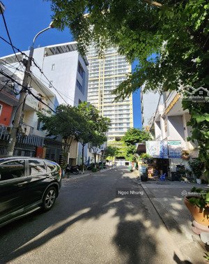 sụp hầm nhà 2 tầng mặt tiền dương trí trạch ngay khu phố hàn giá chỉ 10 tỷ