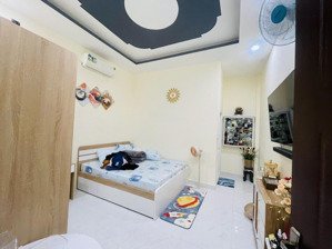 bán nhà dương quảng hàm ngay phạm huy thông, dt 58m2( 4x15m), 1 lầu