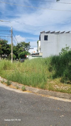 cần bán lô góc víp đường tân trà và nguyễn bá ngọc, dt 164m ngang 8m giá 8,5 tỷ ,giá đầu tư tốt