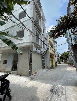 mở bán 11 căn xây mới 4 tầng dt32m2 giá rẻ nhất khu vực biên giang- hà đông