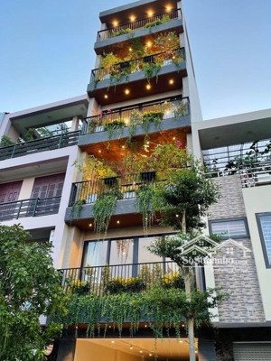 nhà mặt phố cổ linh -long biên -view công viên -7 tầng thang máy-90m- mặt tiền 5m -gần tttm aeon
